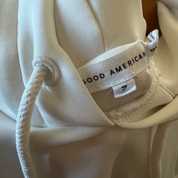 Good American Crop Scuba Hoodie Ivory 7 - Picture 7 of 7